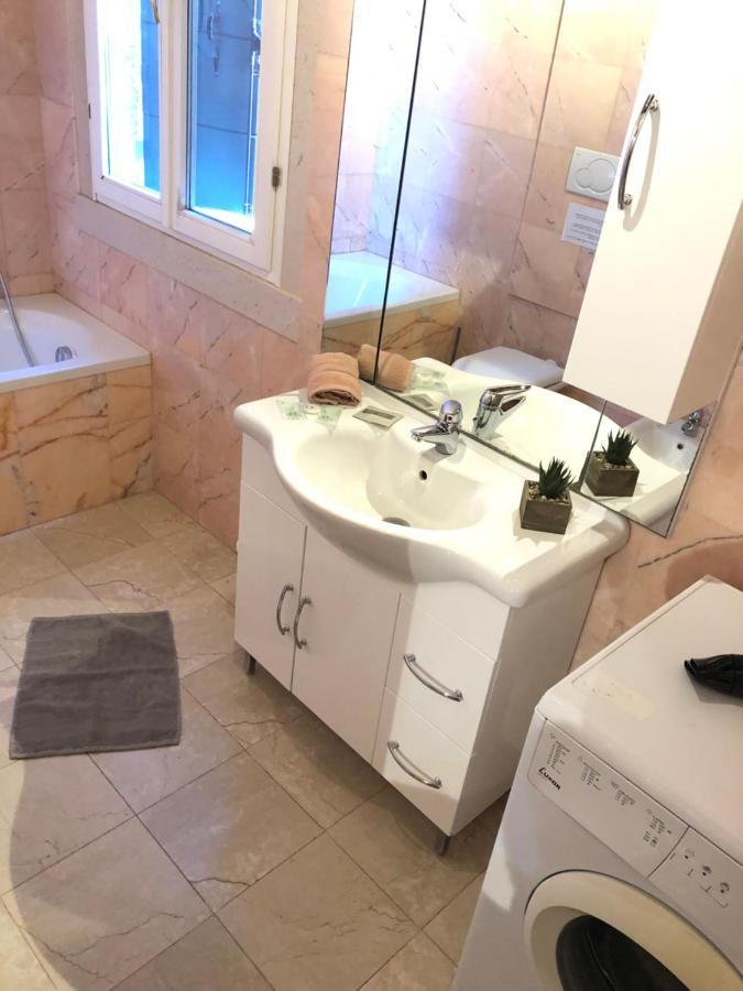 Salamon Guest House Венеция Екстериор снимка