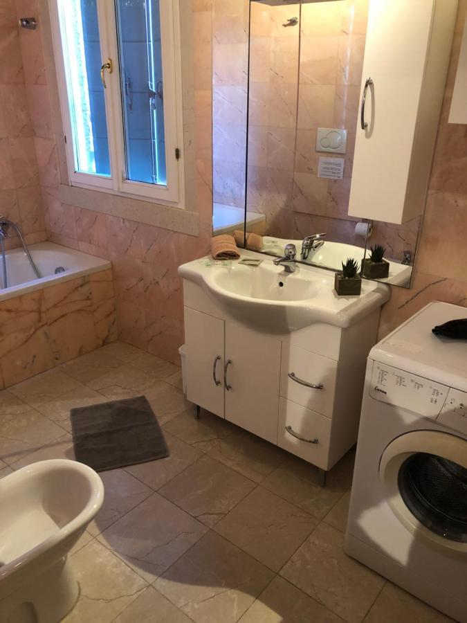 Salamon Guest House Венеция Екстериор снимка