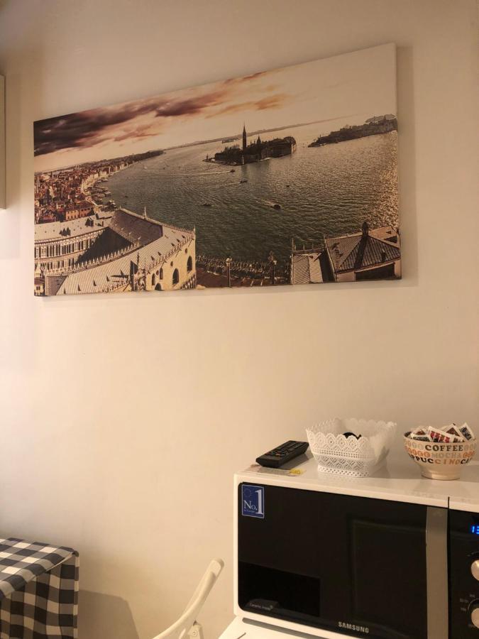 Salamon Guest House Венеция Екстериор снимка